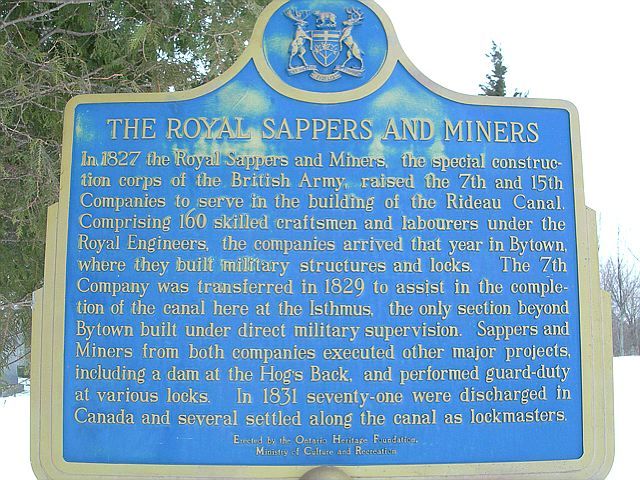 Plaque Photo