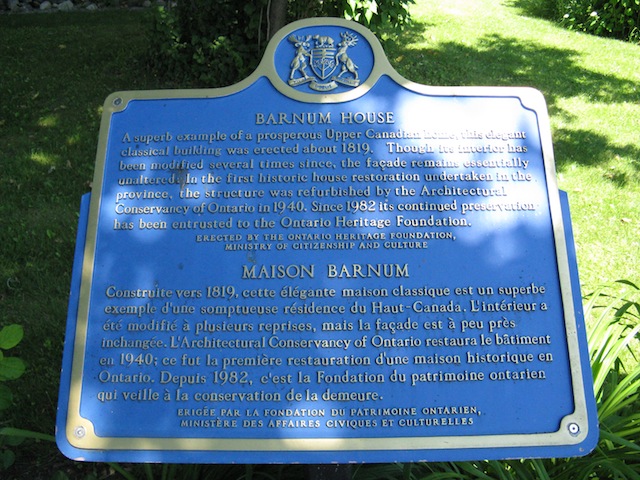 Plaque Photo